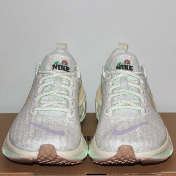 Nike ZoomX Invincible Run 3 Flyknit Running Shoes Womens 7 7.5 Barely Green - Picture 4 of 7